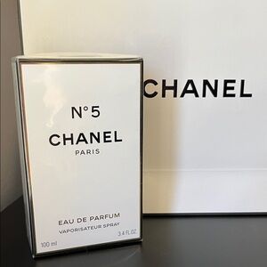 CHANEL N°5 Perfume